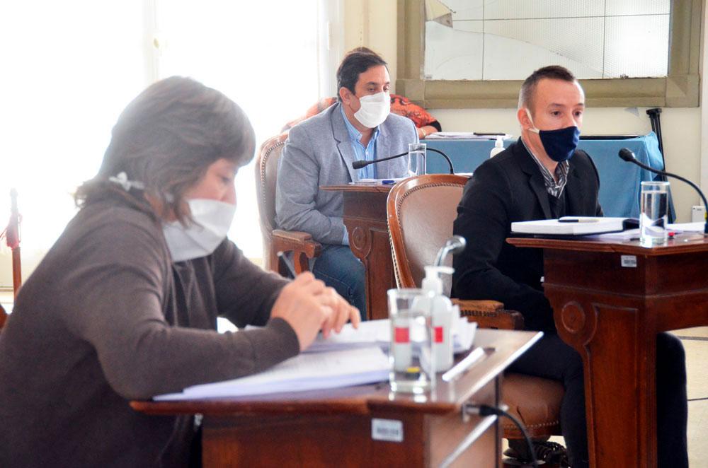 El FrePam afirma que corrigen resoluciones para que parezca que los nuacutemeros cierran