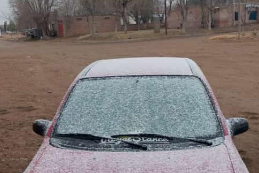 Cayoacute nieve en La Humada