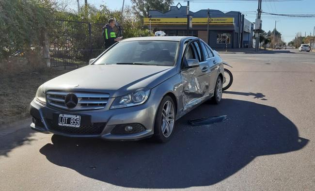 Agredieron a un remisero tras un choque en General Pico