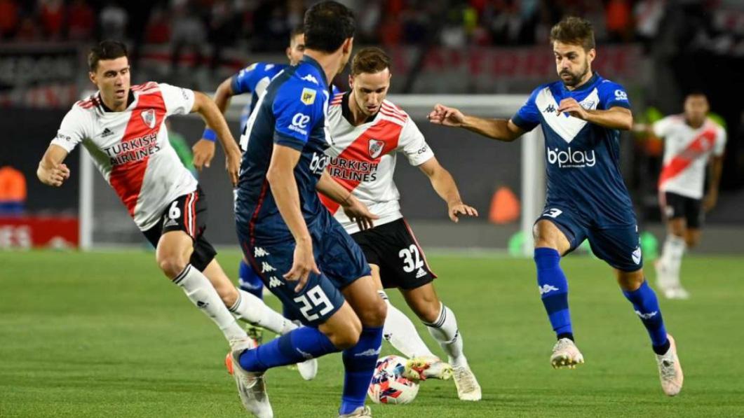 Veacutelez y River abren los octavos