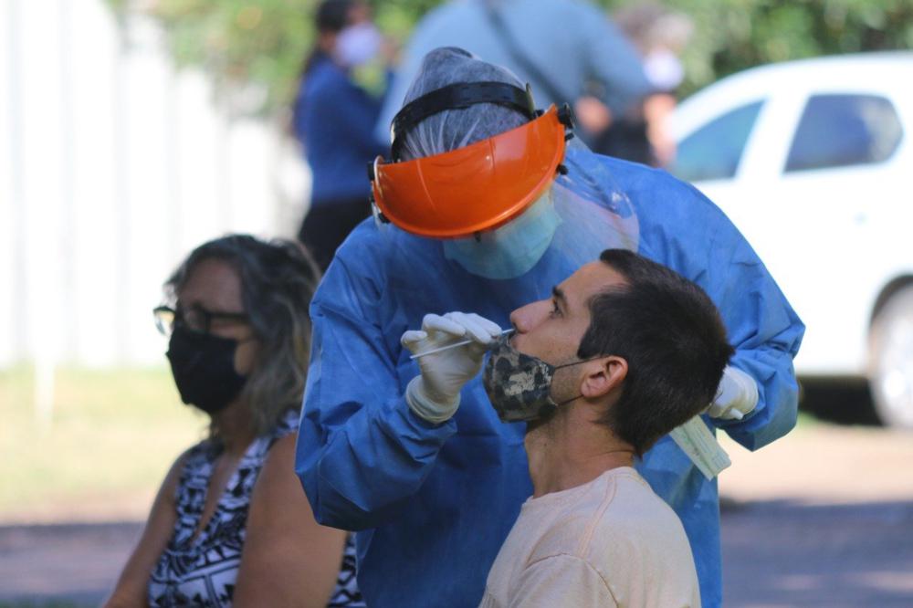 Leve repunte en los casos de coronavirus en Argentina