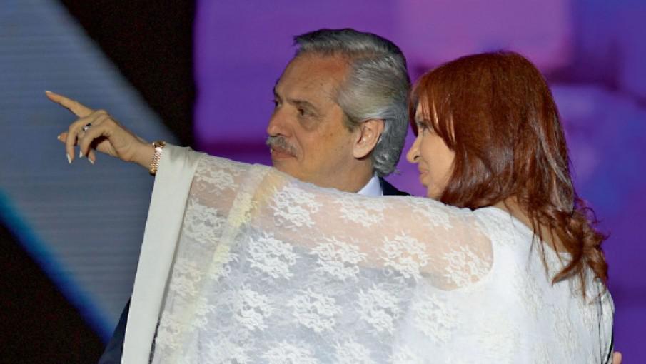 Alberto Fernaacutendez y Cristina Kirchner cenaron y hablaron en Olivos