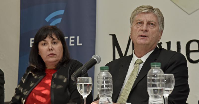 El gobernador Sergio Ziliotto hizo anuncios en Miguel Cané junto a la intendenta Rosa Eleno