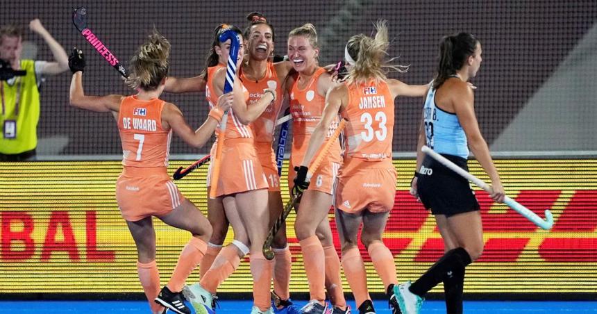 Las Leonas subcampeonas