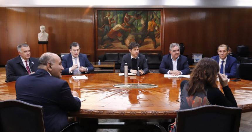 Pases de facturas porque dejaron sola a Batakis con los gobernadores