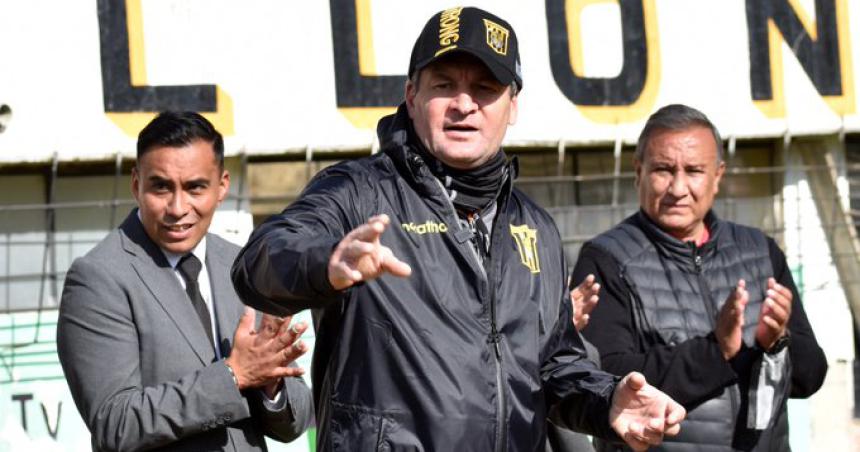 Claudio Biaggio asumioacute como entrenador de The Strongest