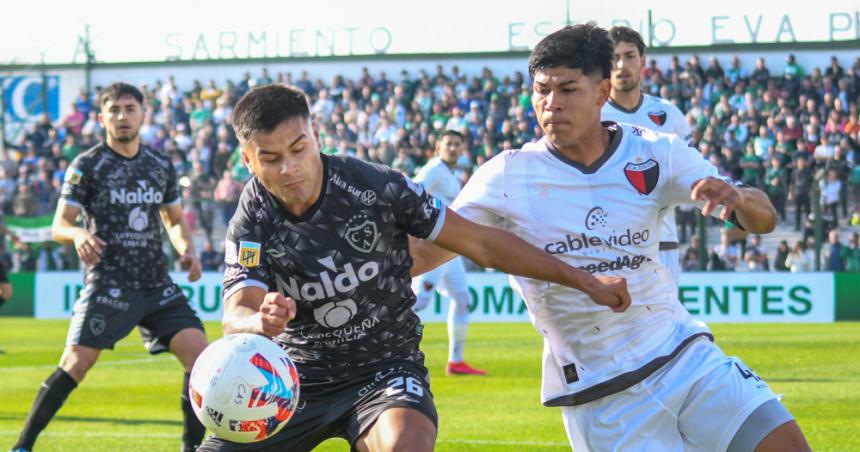 Coloacuten fue pura eficacia y vencioacute a Sarmiento