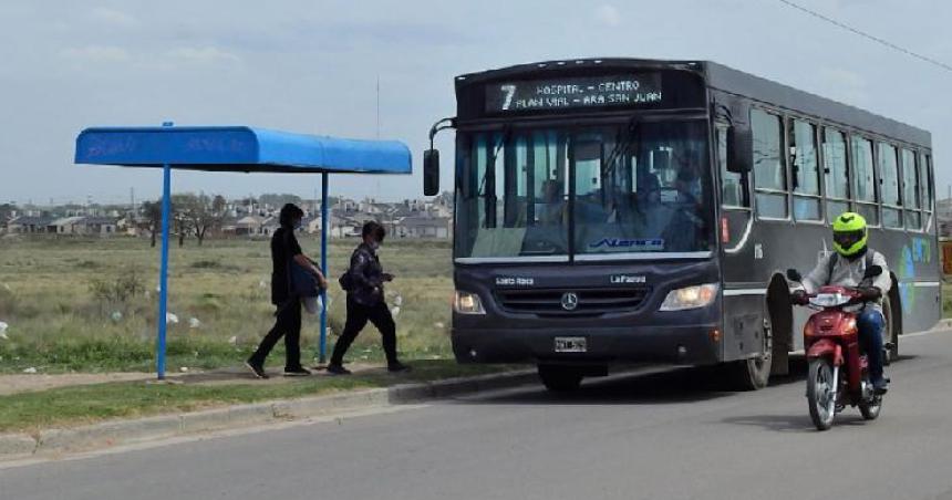 Vuelve a subir el boleto de colectivos en Santa Rosa