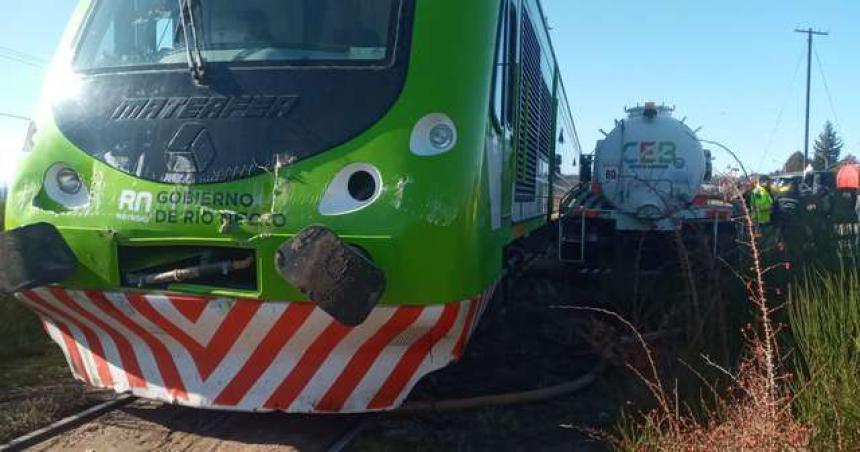 Un camioacuten embistioacute una formacioacuten del Tren Patagoacutenico
