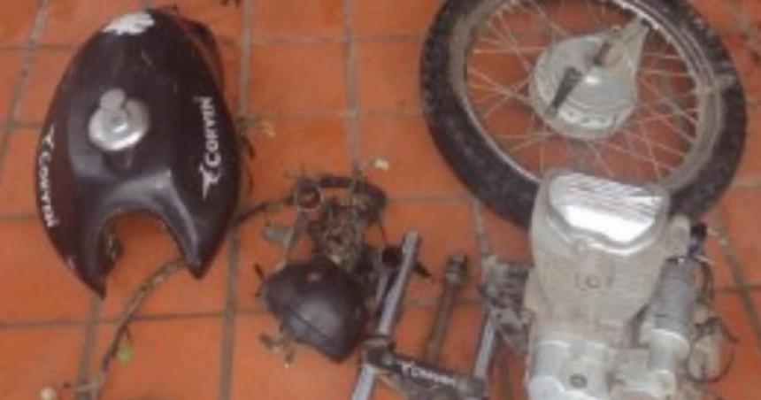 Rancul- le robaron la moto y la encontraron desmantelada