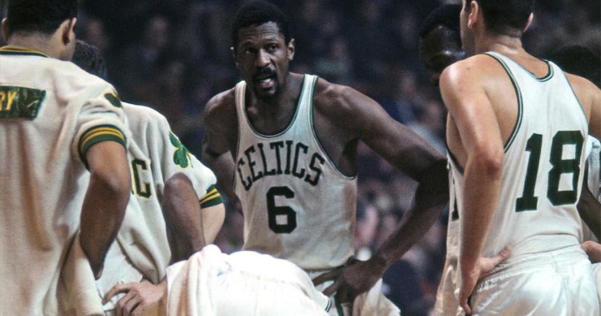 Murioacute Bill Russell leyenda de la NBA