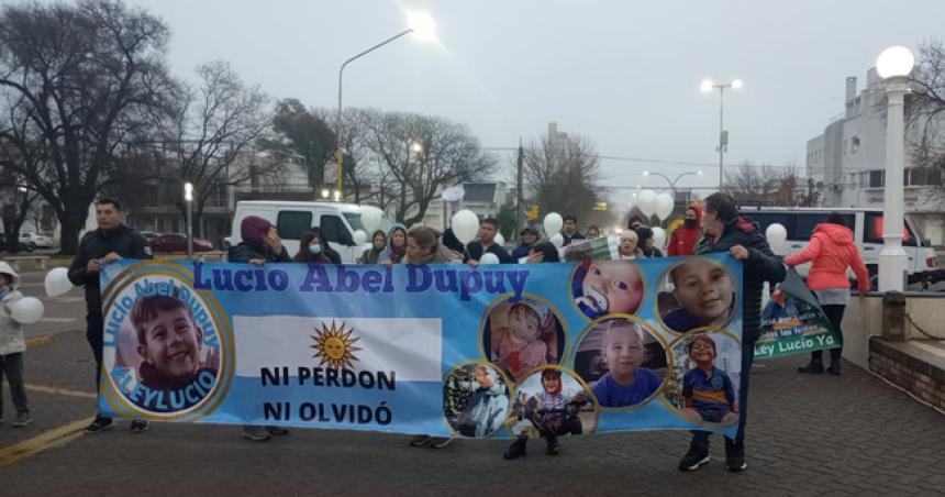 Marchas por Lucio Dupuy- la gente de Pico no acompantildea