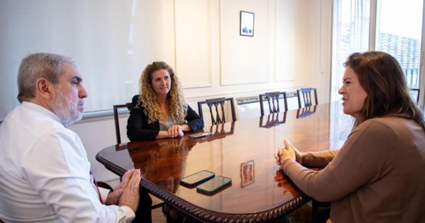 Fernanda Alonso se reunioacute con el ministro Aniacutebal Fernaacutendez