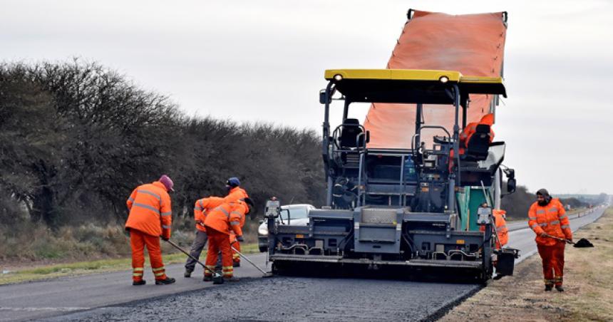 Utilizaraacuten asfalto modificado en la reparacioacuten de la ruta 101 