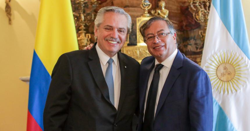 Asumioacute Petro el primer presidente de izquierda de la historia de Colombia