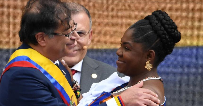 Asumioacute Petro el primer presidente de izquierda de la historia de Colombia