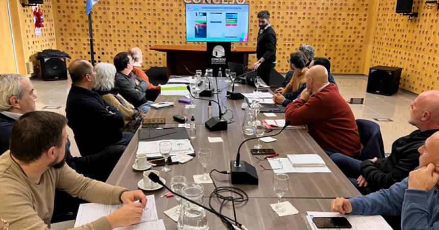 Avanza el proyecto para utilizar una app en el estacionamiento medido de Pico