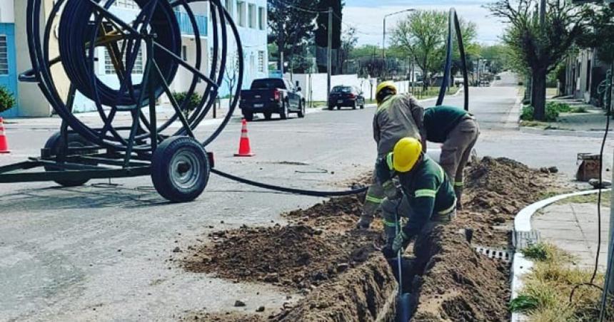 Invertiran maacutes de 250 millones en la red de agua de Caleufuacute