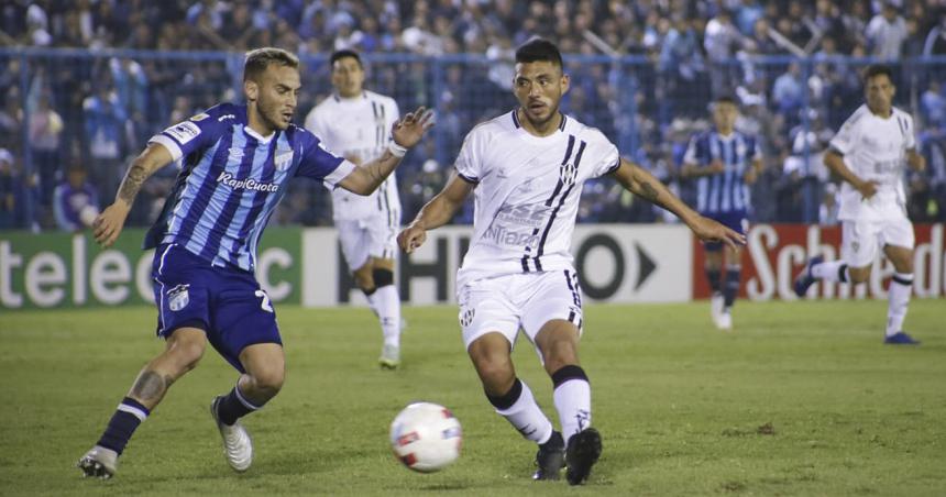 Atleacutetico Tucumaacuten arriba