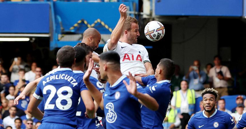Chelsea y Tottenham igualaron en un claacutesico caliente