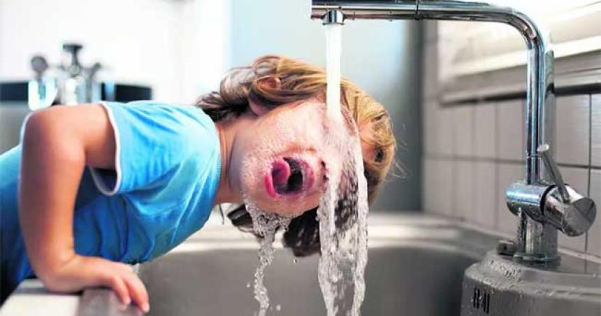 iquestEs malo beber mucha agua La ciencia nos da la respuesta