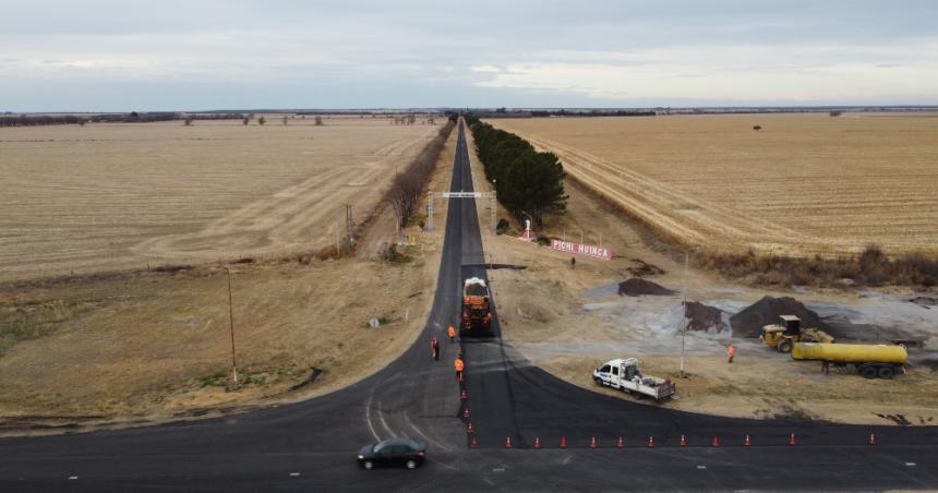 Culminoacute la repavimentacioacuten del acceso a Pichi Huinca