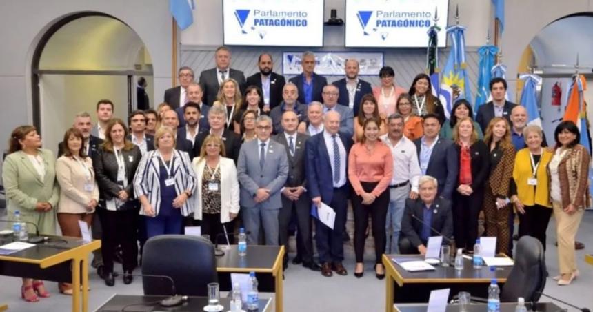 El Parlamento Patagoacutenico sesiona en Chubut