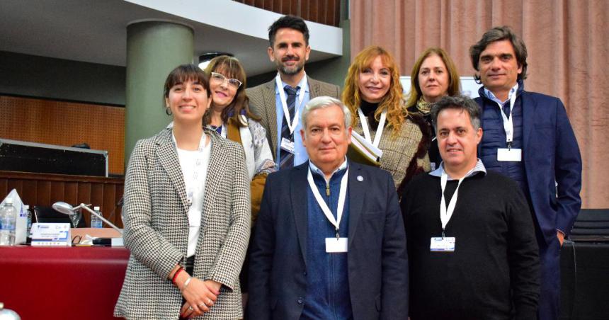 El Parlamento Patagoacutenico tuvo que desalojar la Legislatura de Chubut