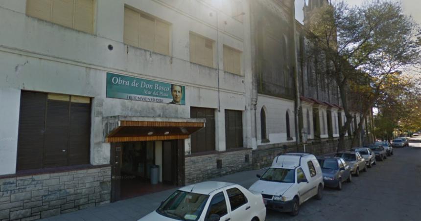 Tiene 15 antildeos y quedoacute sorda por una explosioacuten en un colegio para un reto de TikTok