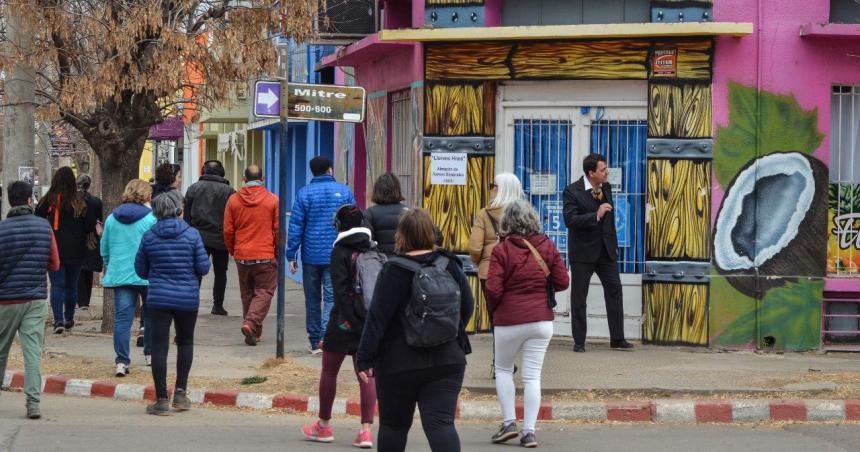 Una invitacioacuten a darse una vuelta histoacuterica y teatral por Toay