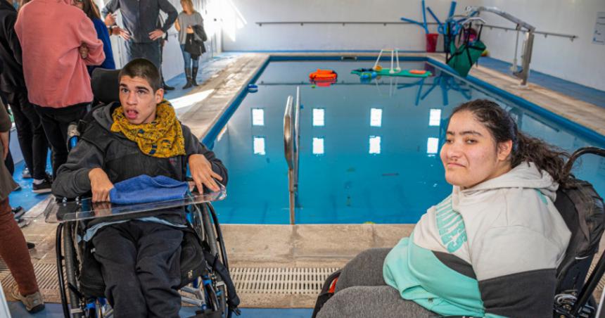 Reinaguraron la pileta de la Escuela de Apoyo a la Inclusioacuten Ndeg 1