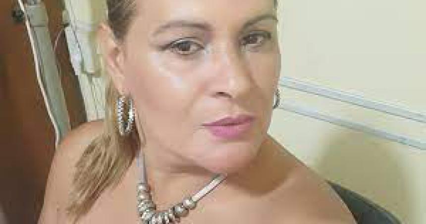 Asesinaron a puntildealadas a una reconocida militante trans