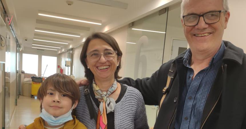 Alta definitiva a Pablito el nene que recibioacute el hiacutegado de un donante pampeano