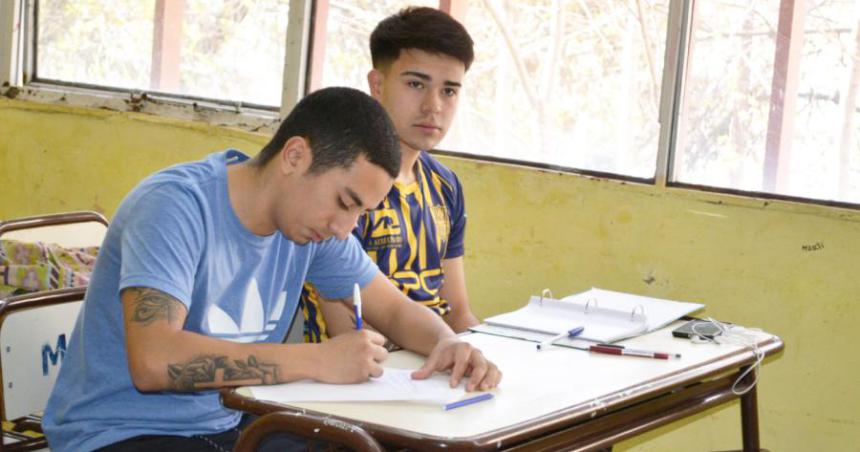 Se inscribieron 500 joacutevenes para terminar el secundario