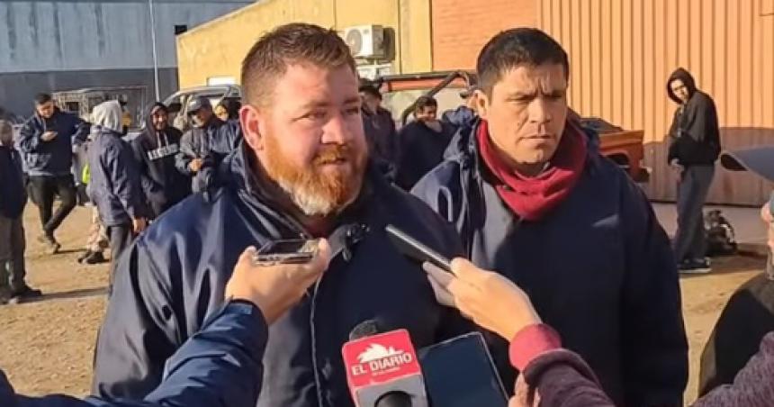 Denuncian aprietes a trabajadores municipales en Toay y analizan ir al paro