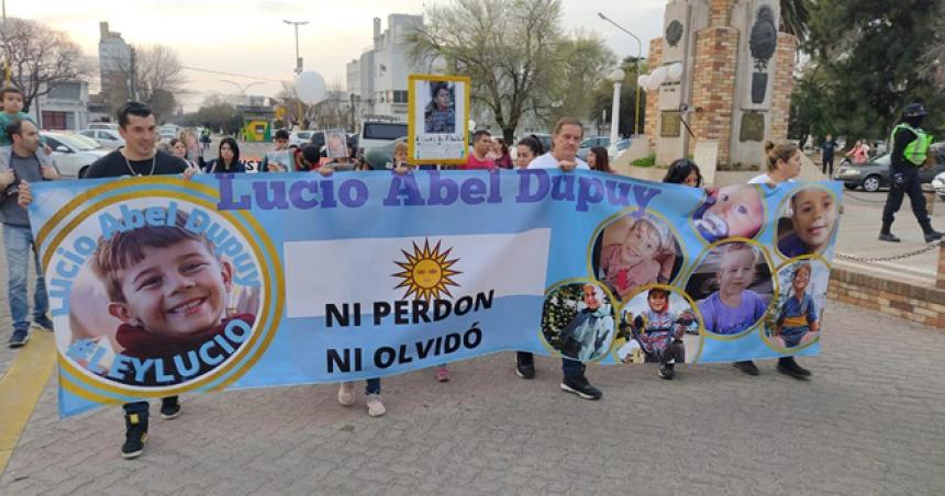 Nueva movilizacioacuten por Lucio Dupuy