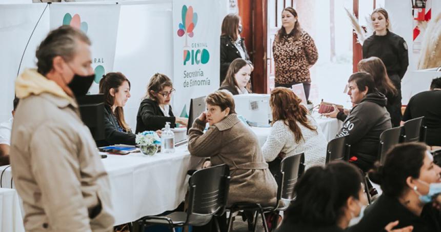 Otra concurrida jornada de participacioacuten vecinal en Pico