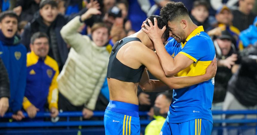 Boca lo dio vuelta ante el liacuteder y no se baja de la pelea