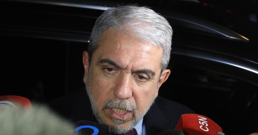 Para Aniacutebal Fernaacutendez en JxC estaacuten buscando un muerto