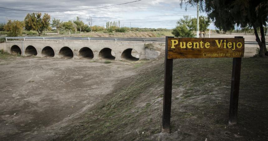 NO a todo lo que propone Mendoza para los riacuteos