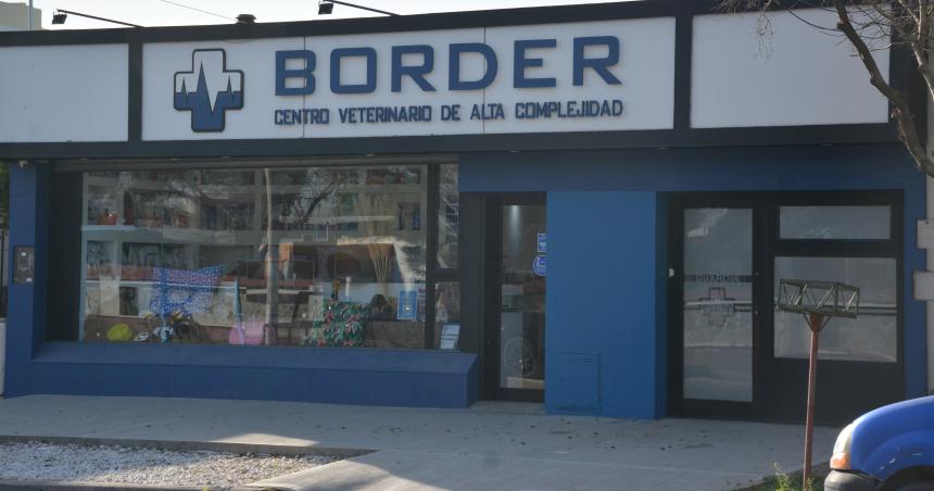 Violento episodio en una veterinaria santarrosentildea por la eutanasia de un perro