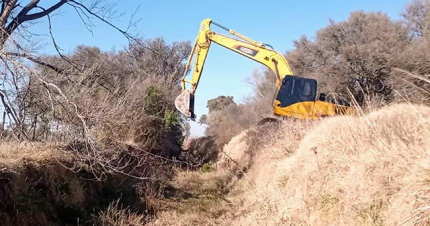 Veacutertiz- realizan mantenimiento de los desaguumles pluviales