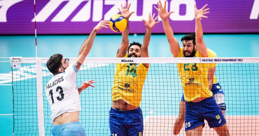Argentina no pudo con Brasil y se despidioacute del Mundial de Voacuteley