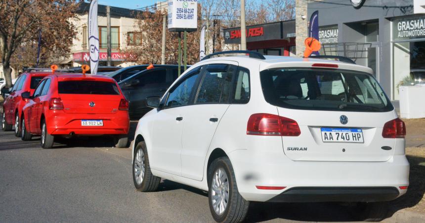 Crecioacute fuerte la cantidad de gente que busca vender sus autos usados