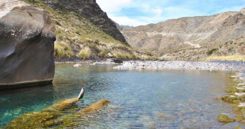 Mendoza salioacute a defender a El Baqueano ante las dudas y criacuteticas