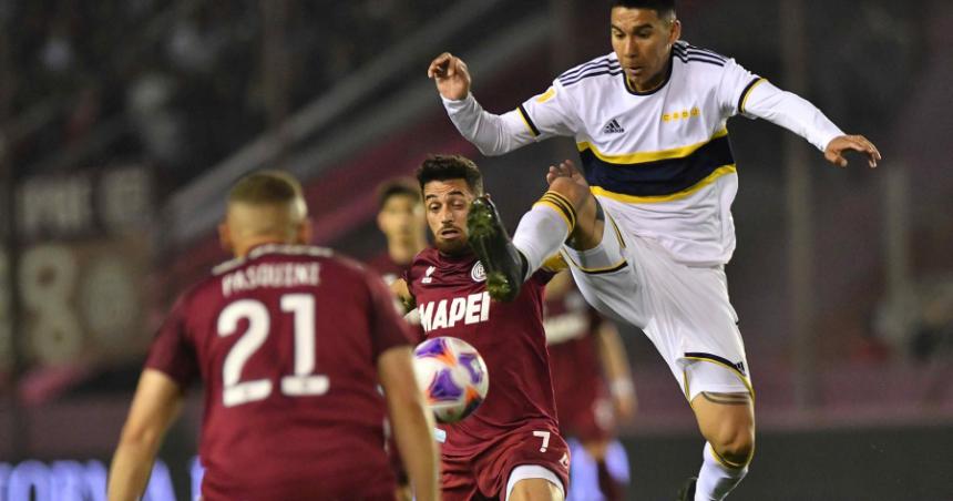 Boca ganoacute y trepoacute a la punta