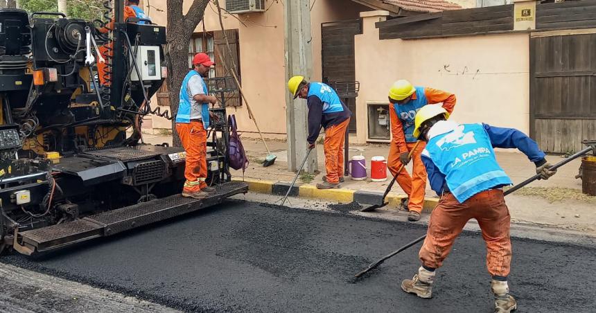 Sigue el corte de calles por el asfaltado en Santa Rosa