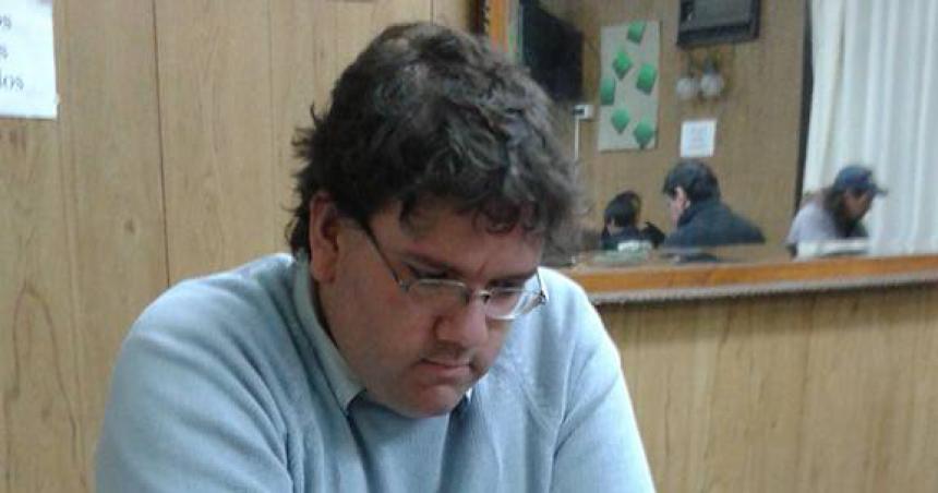 De Marzi estaacute solo en la punta 