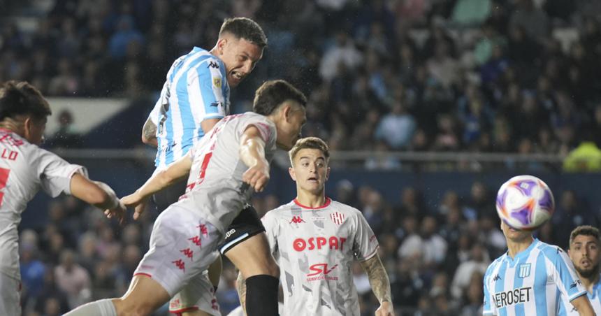 Racing lo dio vuelta ante Unioacuten y no se baja de la pelea