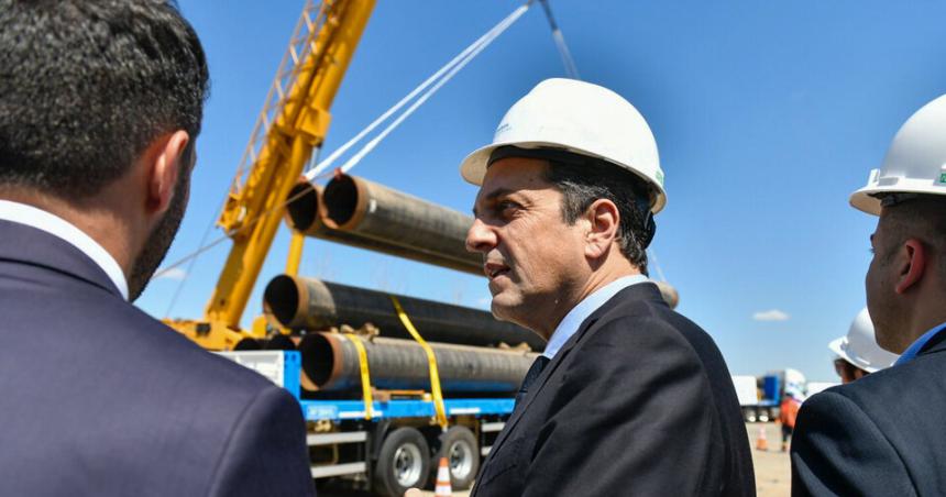 Primer enviacuteo para obras complementarias del gasoducto Neacutestor Kirchner